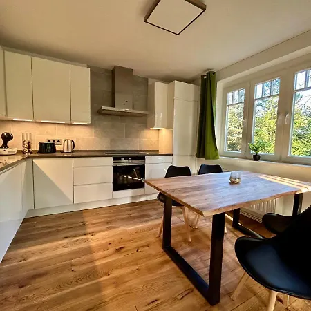 Im Gruenen Mit Kamin